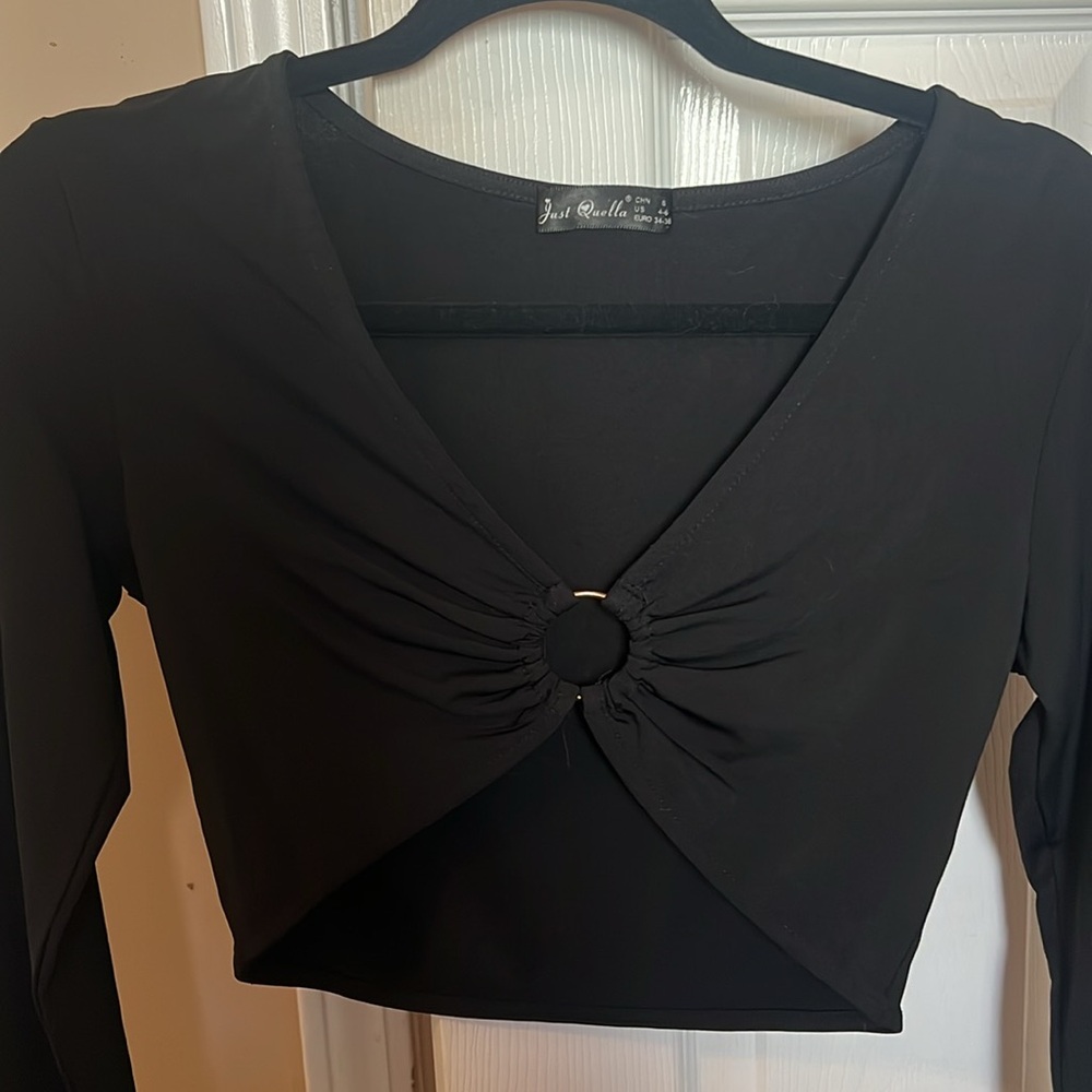 LONG SLEEVE RING CROP TOP - Picture 4 of 5